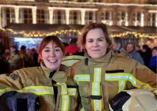 Brandweerkoor zingt 'Stille Nacht, Veilige Nacht'